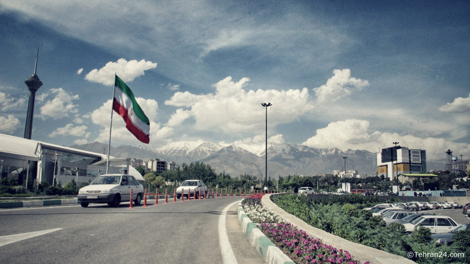 Tehran, Goftegoo Park