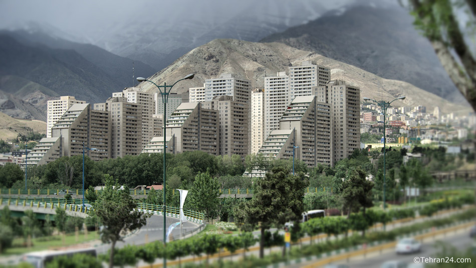 Atisaz, Tehran